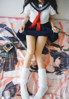 欧美藕粉色口红_DVD免费高清观看